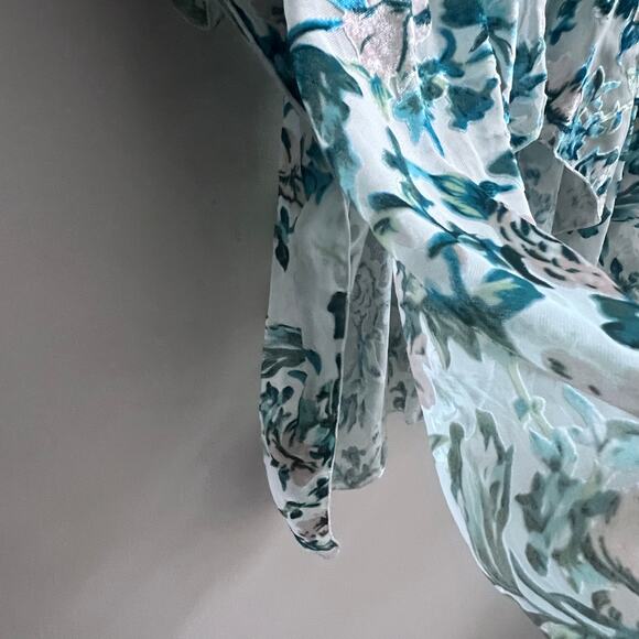 NWT Simply Noelle Green Velvet Floral Cardigan Flutter Sleeve Womens Boho Chic - Picture 5 of 7